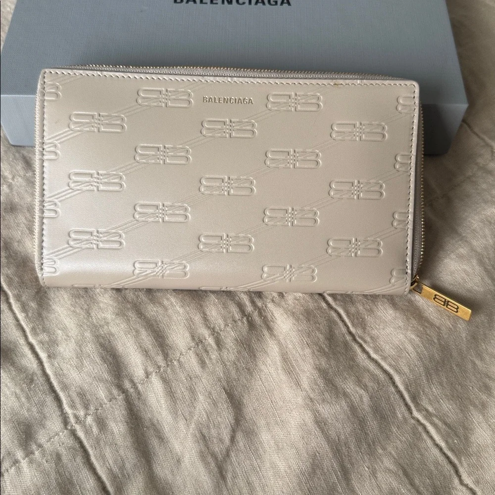 BALENCIAGA Beige leather wallet with embossed logo monogram-NWT - Picture 7 of 11